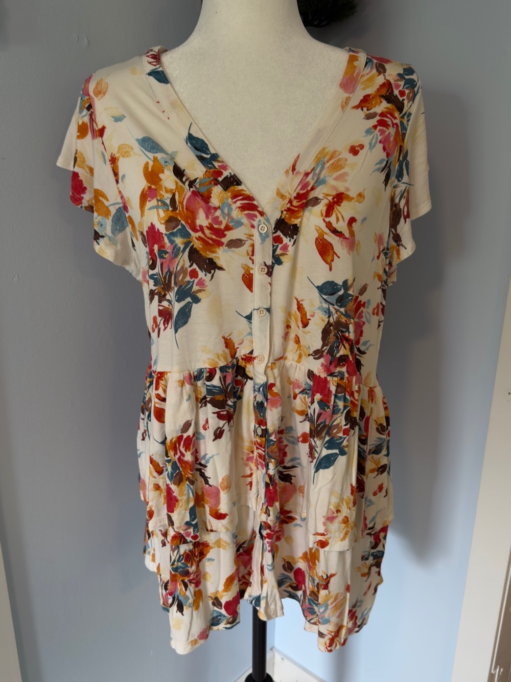 torrid Cream Floral Button-Front Tunic